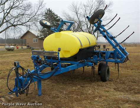 2018 Orthman 1tRIPr 839-303 - 12R30" Spacing - Less than 500 acres of total use - Depth Band Coulters - Adjustable Row Cleaners - Precision Tillage Shanks - Folding - 3 Point Hook Up - Located in Sterling, CO - Available for inspection on site prior to the auction. . Blujet anhydrous applicator